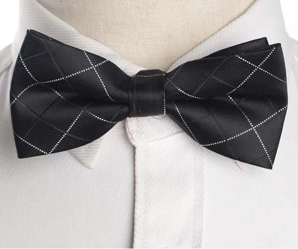Stylish Striped Knit Bow Tie – Modern Elegance for Formal and Casual Wear