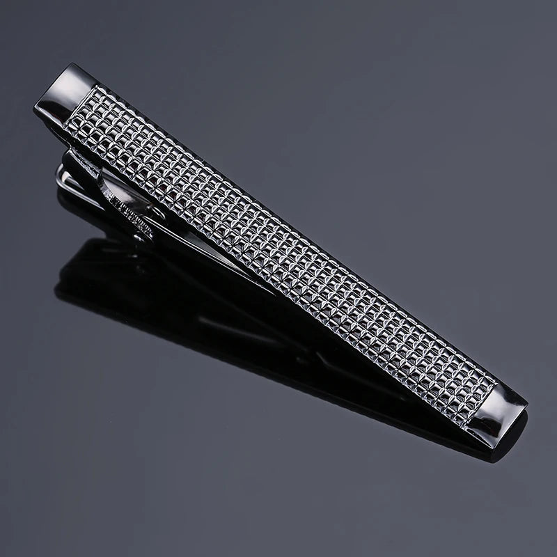 AurumLine™ Classic Gold Tie Clip – Luxury Men’s Accessory & Gift