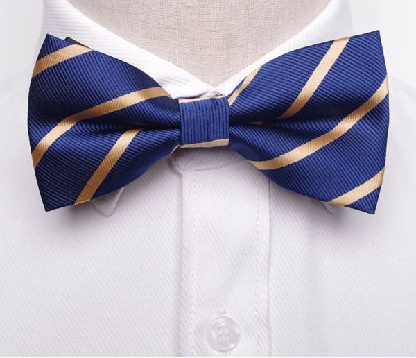Stylish Striped Knit Bow Tie – Modern Elegance for Formal and Casual Wear
