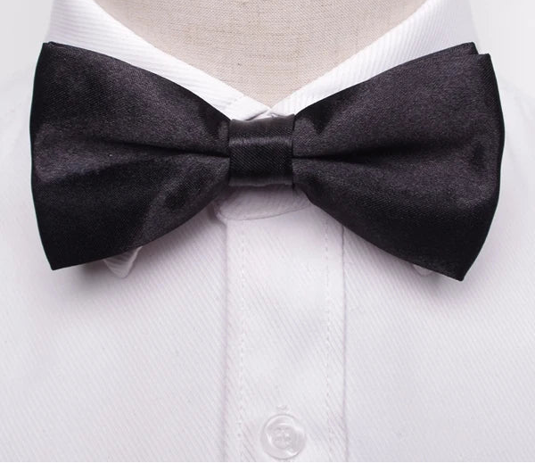 Stylish Striped Knit Bow Tie – Modern Elegance for Formal and Casual Wear