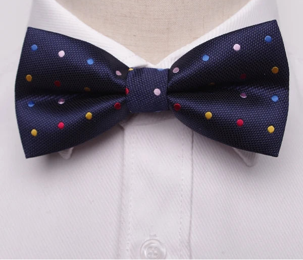 Stylish Striped Knit Bow Tie – Modern Elegance for Formal and Casual Wear
