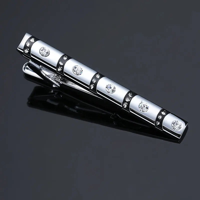 AurumLine™ Classic Gold Tie Clip – Luxury Men’s Accessory & Gift
