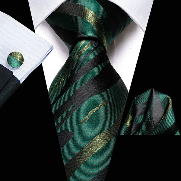Executive Crest™ Tie Ensemble