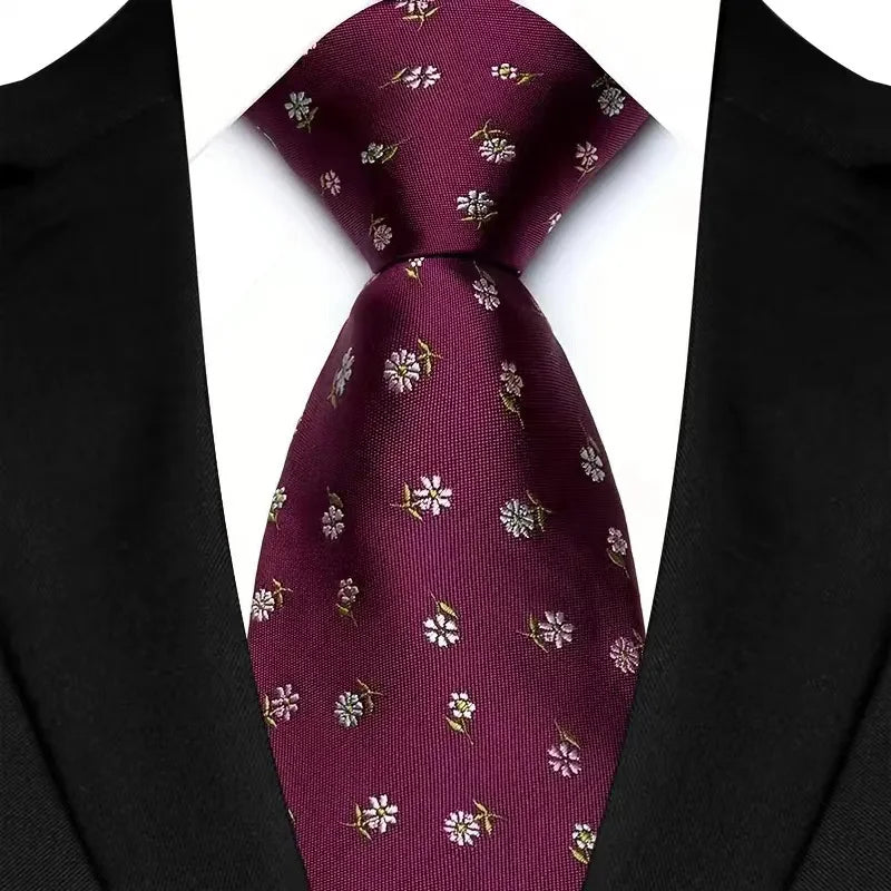 VelvetLine™ Classic Dark Red Paisley Tie (8CM)