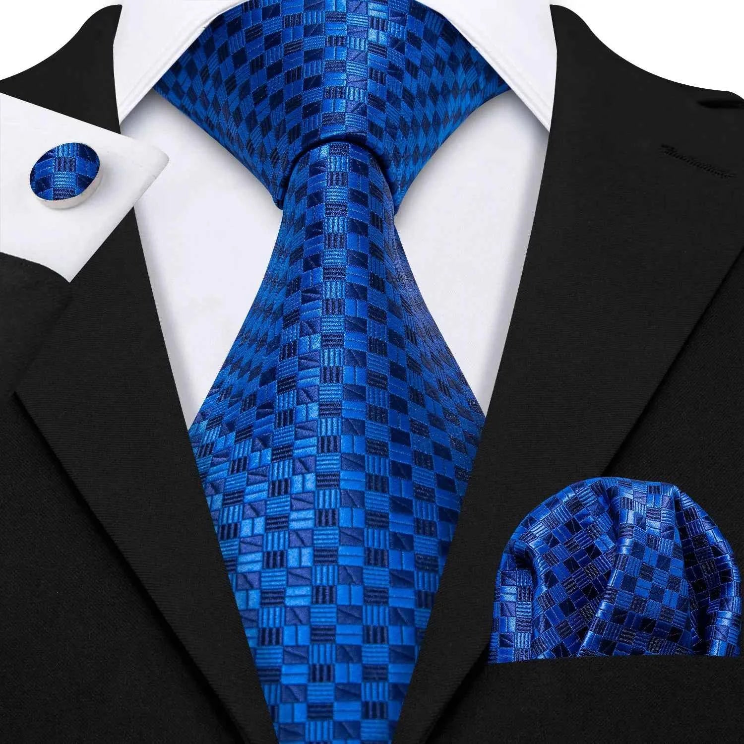 Sovereign Crest™ Formal Tie Set