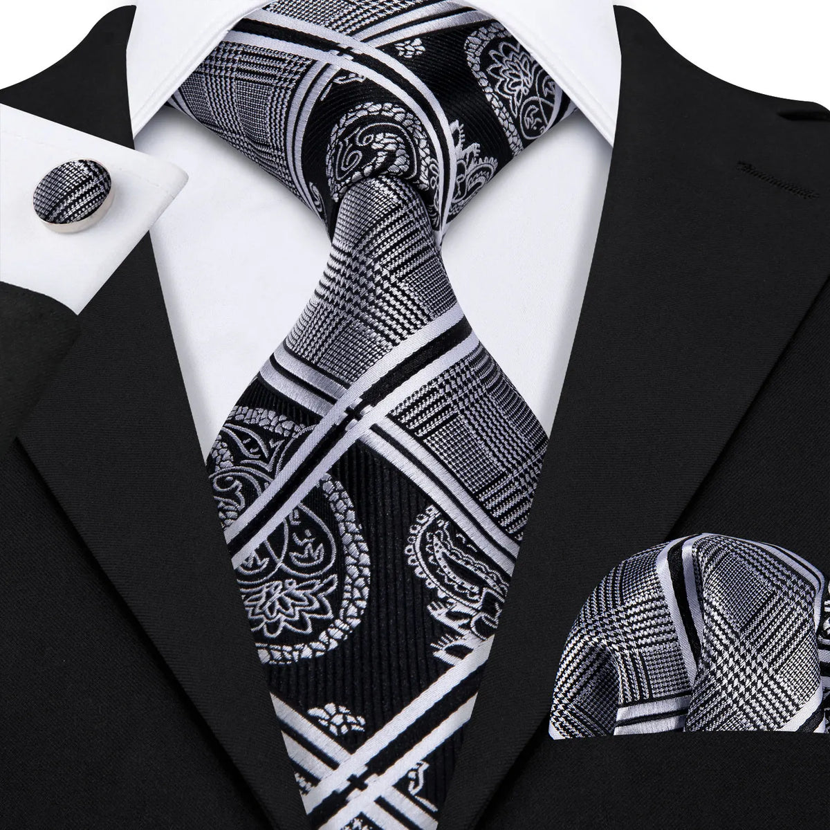 The Checkmate Plaid Tie Set