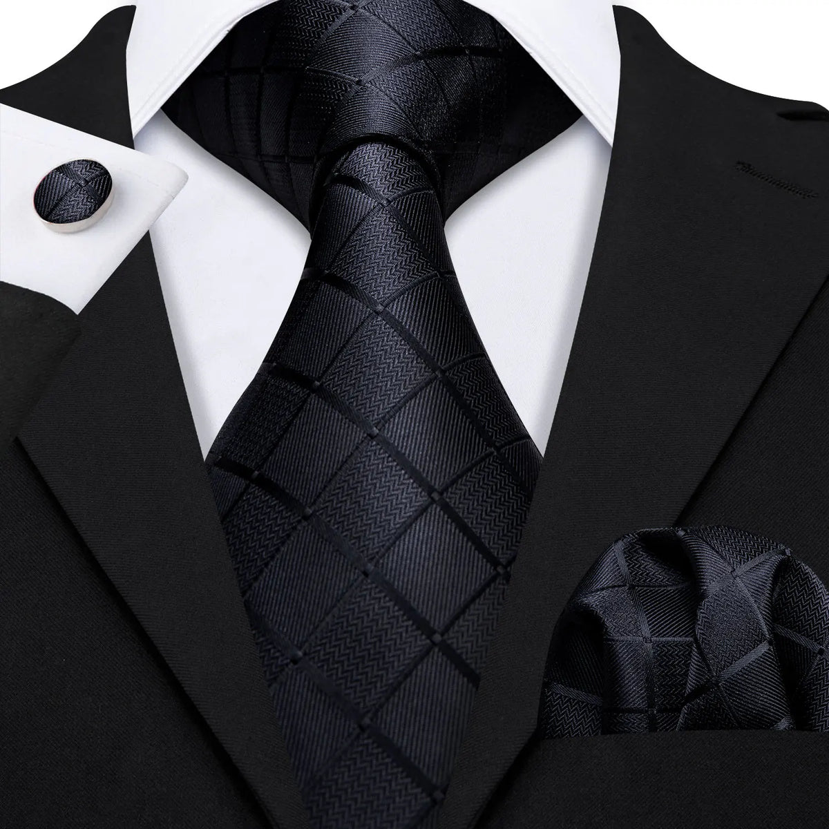 The Checkmate Plaid Tie Set