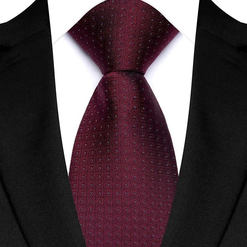VelvetLine™ Classic Dark Red Paisley Tie (8CM)