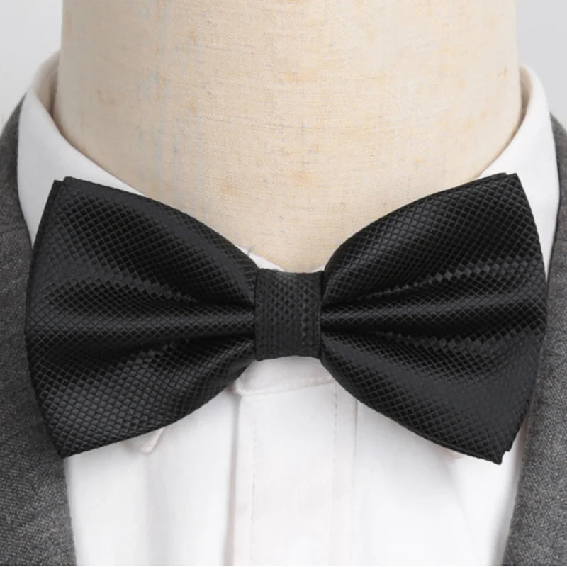 Classic Solid Color Bow Tie – Timeless Style for Every Occasion