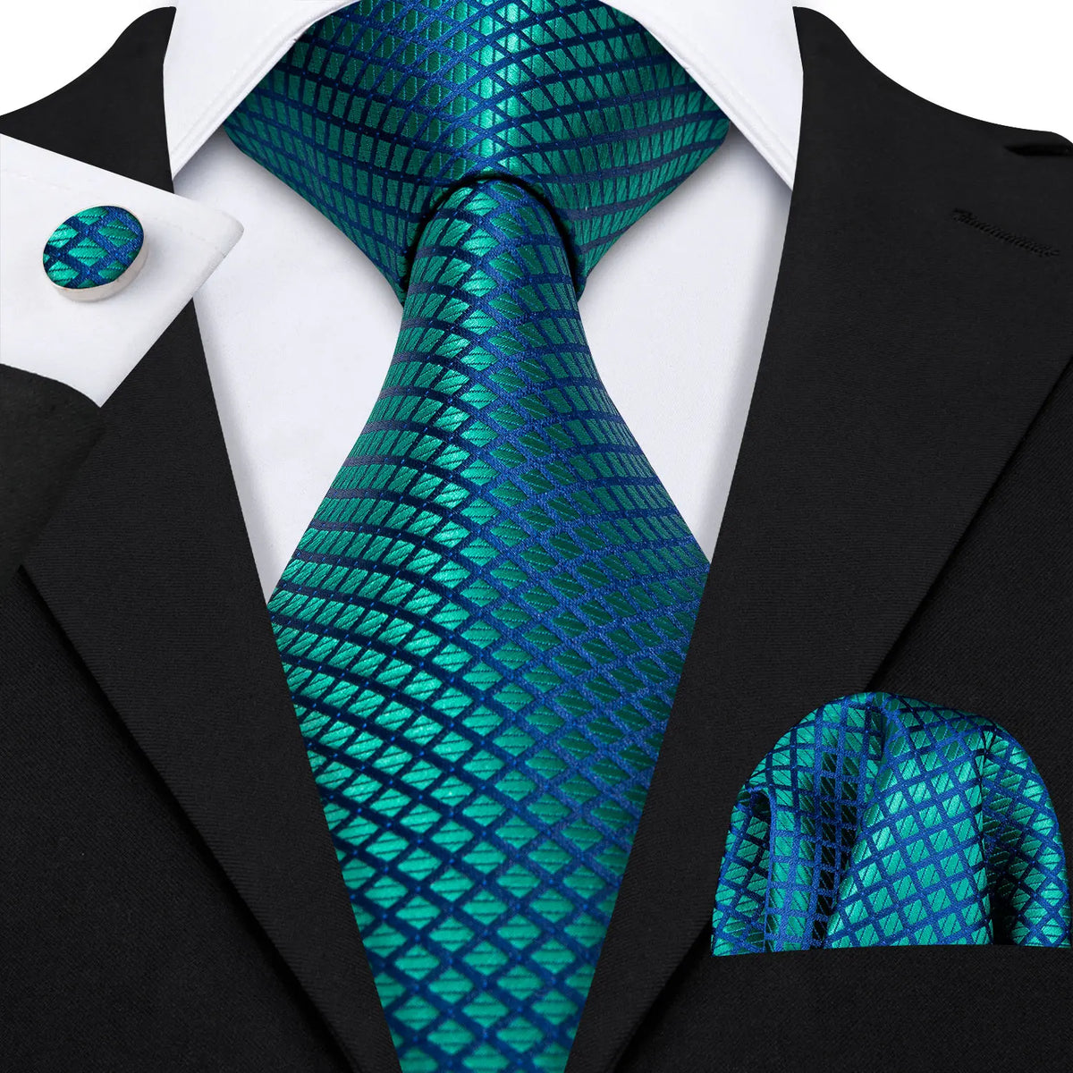 The Checkmate Plaid Tie Set