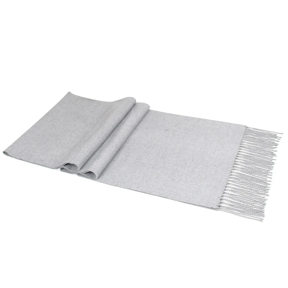 Velano Classic Cashmere-Feel Scarf – Timeless Warmth and Effortless Style