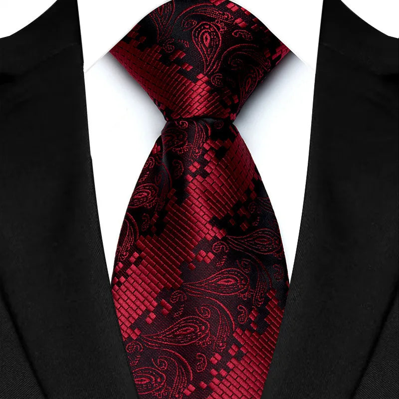 VelvetLine™ Classic Dark Red Paisley Tie (8CM)