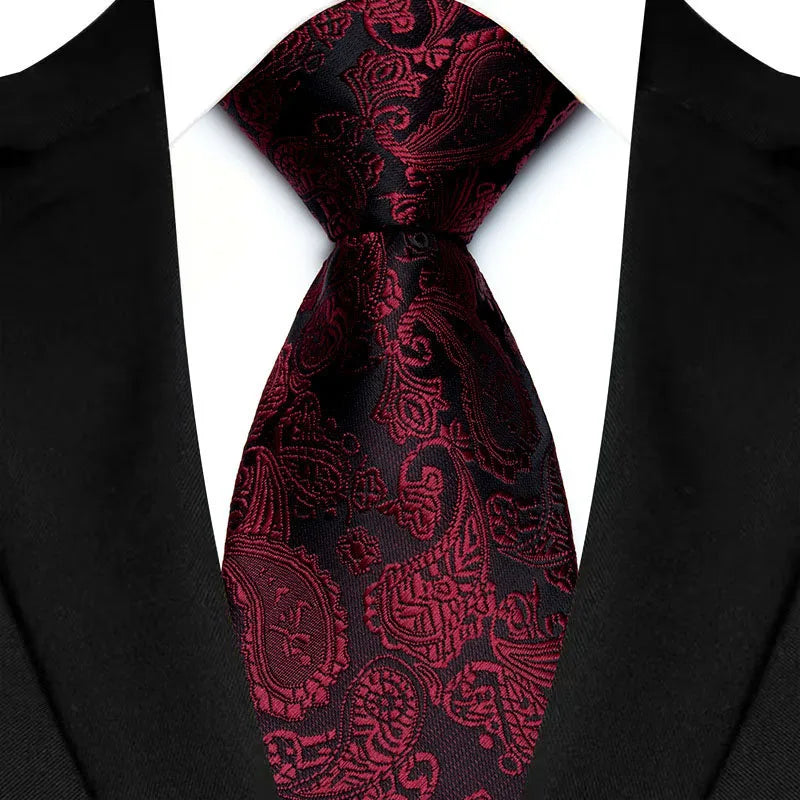 VelvetLine™ Classic Dark Red Paisley Tie (8CM)