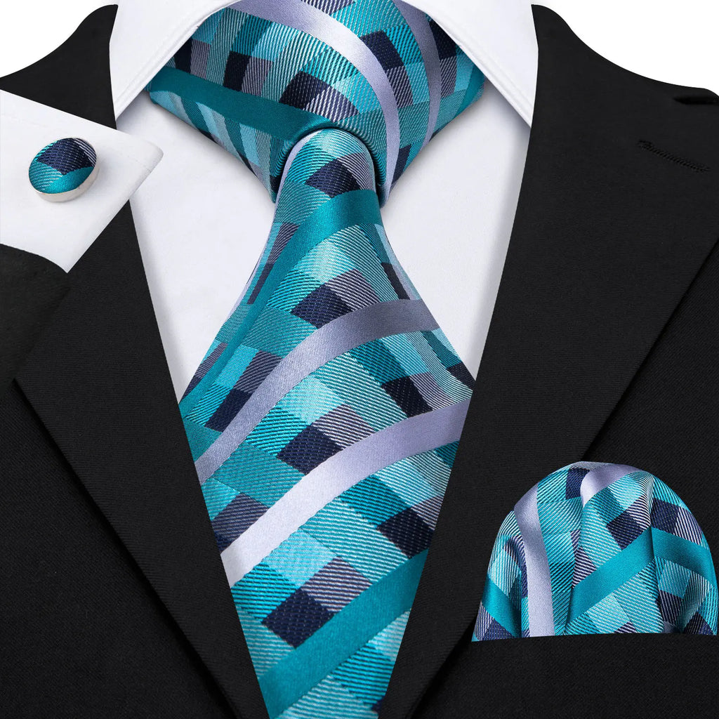 The Checkmate Plaid Tie Set